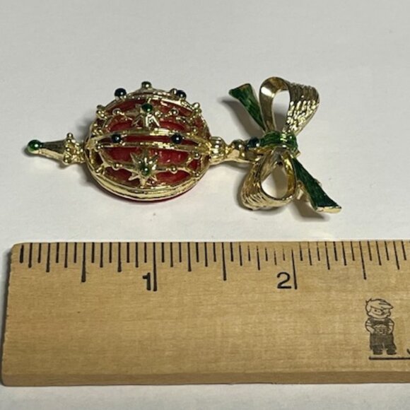VTG Christmas Ball Ornament Brooch Enamel & Acrylic Movable Brooch Pin 1"x2.25 - Picture 11 of 13